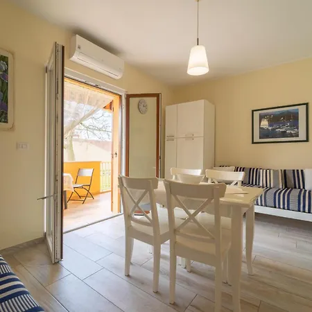 Eucalipti 123 Apartman *